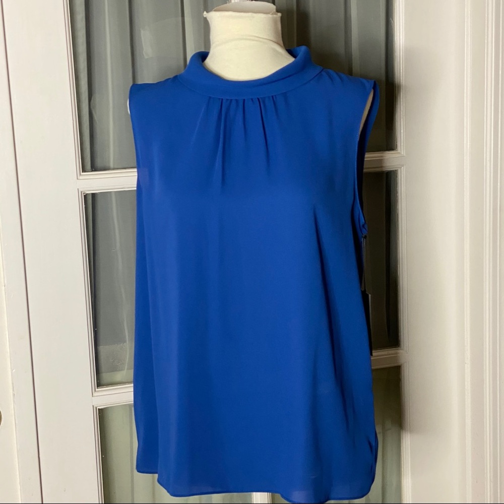 NWT! Vince Camino Elegant Sleeveless Blouse